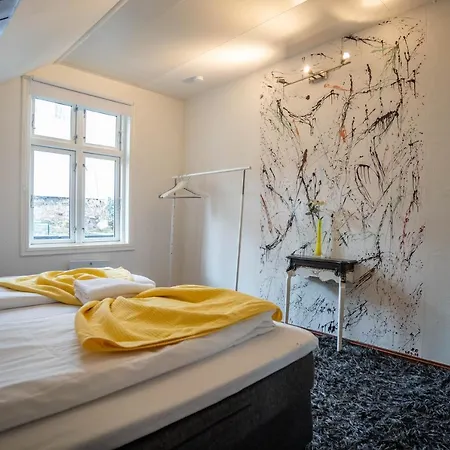 Lägenhet Central At Bertis Ap 2 Nice And Cozy Central 3 Bedrooms And Bigterrace Stavanger