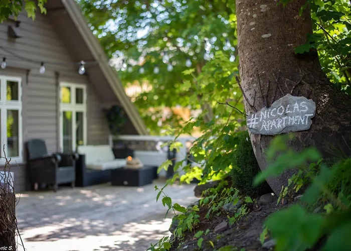 Central At Bertis Ap 2 Nice And Cozy Central 3 Bedrooms And Bigterrace アパート *